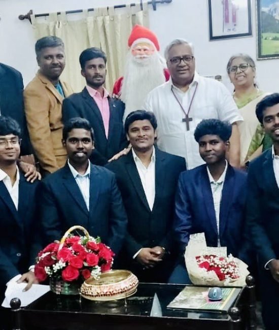 592361743_10225036408856364_8680816863764776380_n